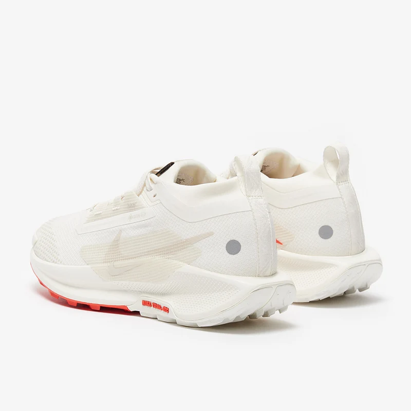 Nike Damen Pegasus Trail 5 GORE-TEX