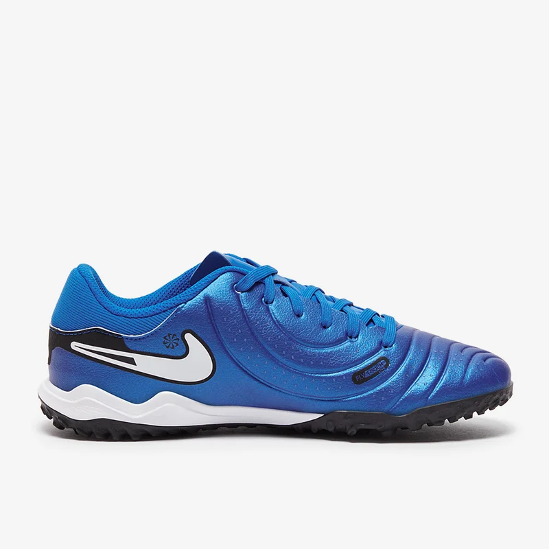 Nike Low Top Turf