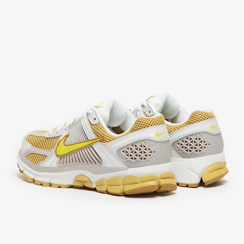 Nike Schuh (Damen) Zoom Vomero 5