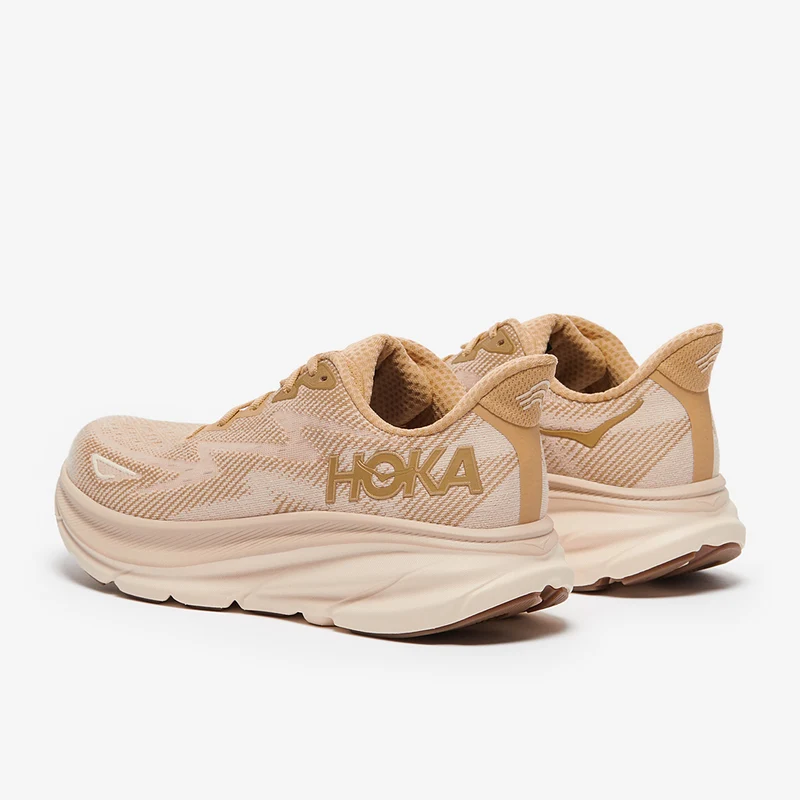 Hoka Clifton 9