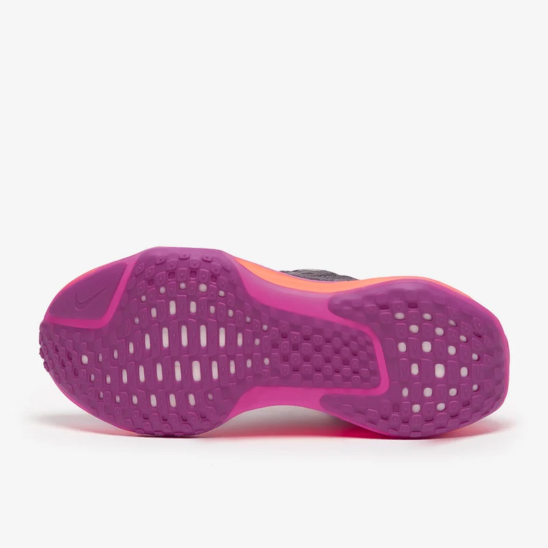 Nike Straßenlaufschuh für Damen Invincible 3