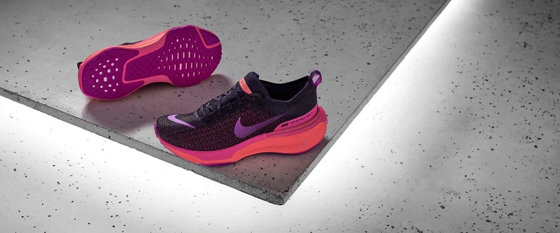 Nike Straßenlaufschuh für Damen Invincible 3