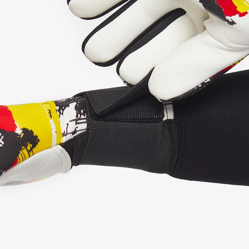 HO Kinder Pro Evolution Squadra Turf x Deutschland