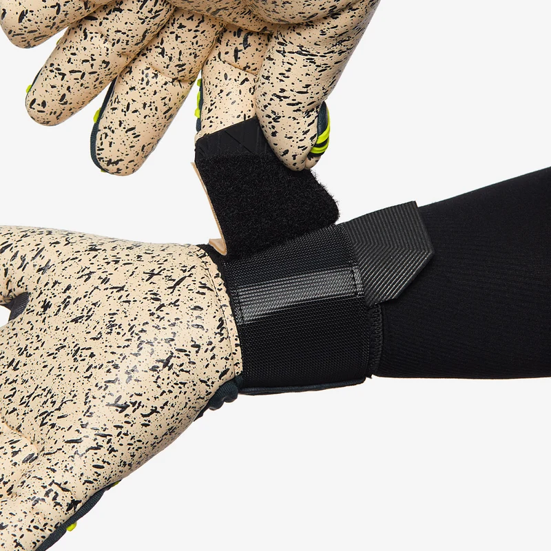 Uhlsport Prediction Supergrip+ Finger Surround