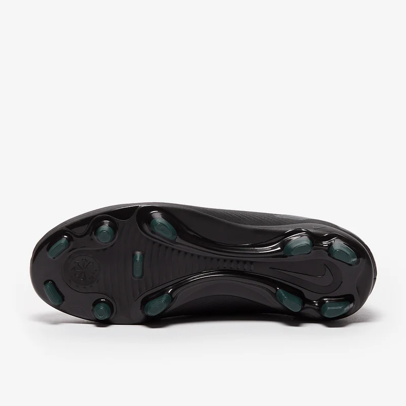 Nike MG Low