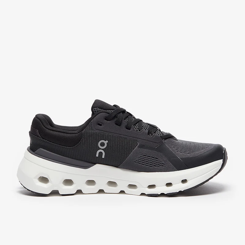 On Damen Cloudrunner 2