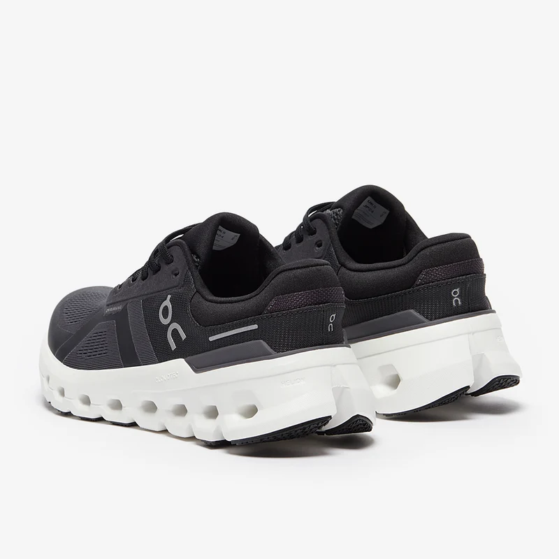 On Damen Cloudrunner 2