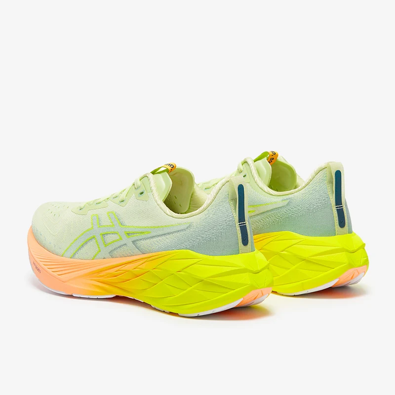 Asics Damen Novablast 4 Paris