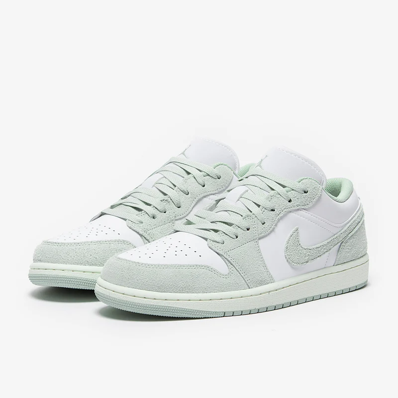 Air Jordan 1 Low SE