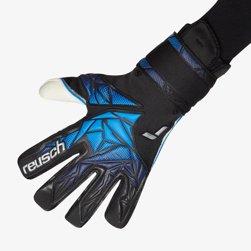 Reusch Attrakt RE:GRIP