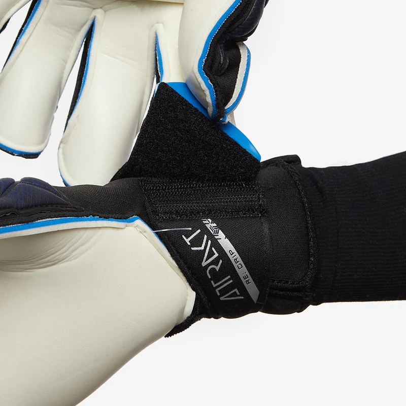 Reusch Attrakt RE:GRIP