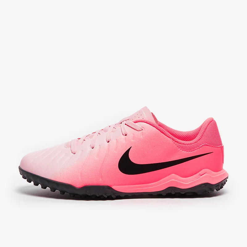 Nike Low Top Turf