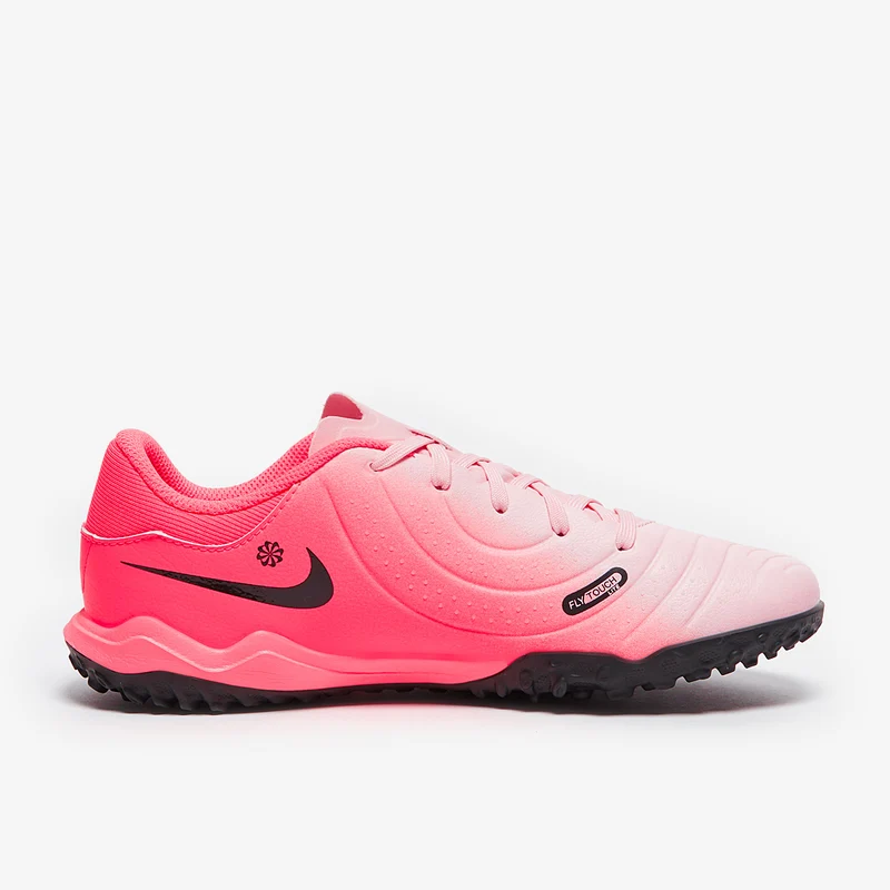 Nike Low Top Turf