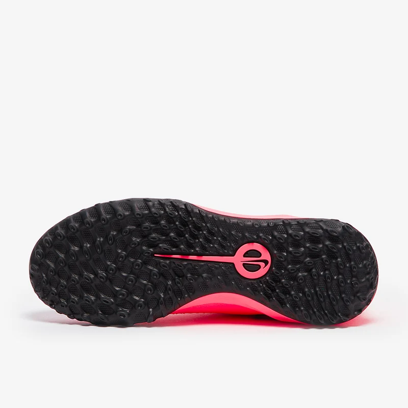 Nike Low Top Turf