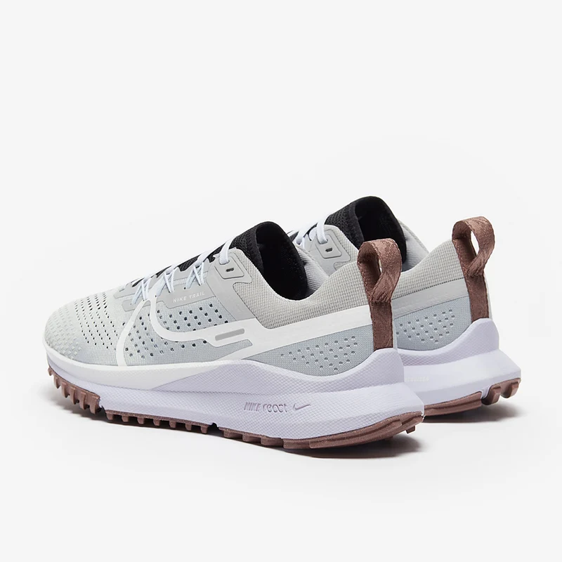 Nike Damen React Pegasus Trail 4