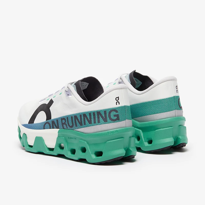 On Cloudmonster Hyper