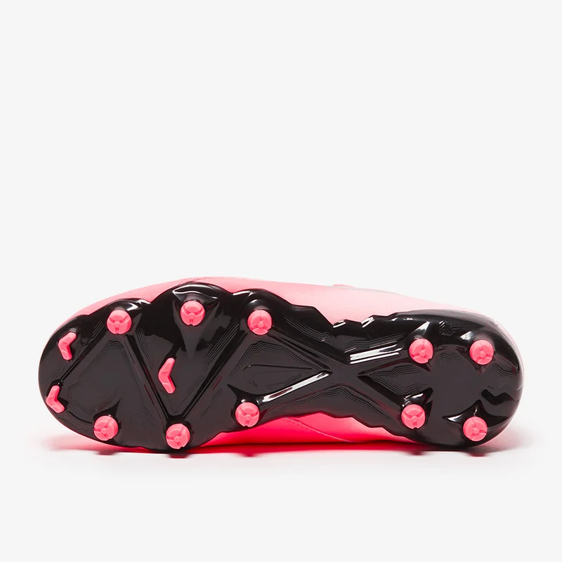 Nike MG Low