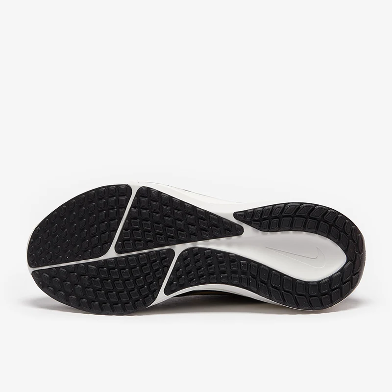 Nike Vomero 17