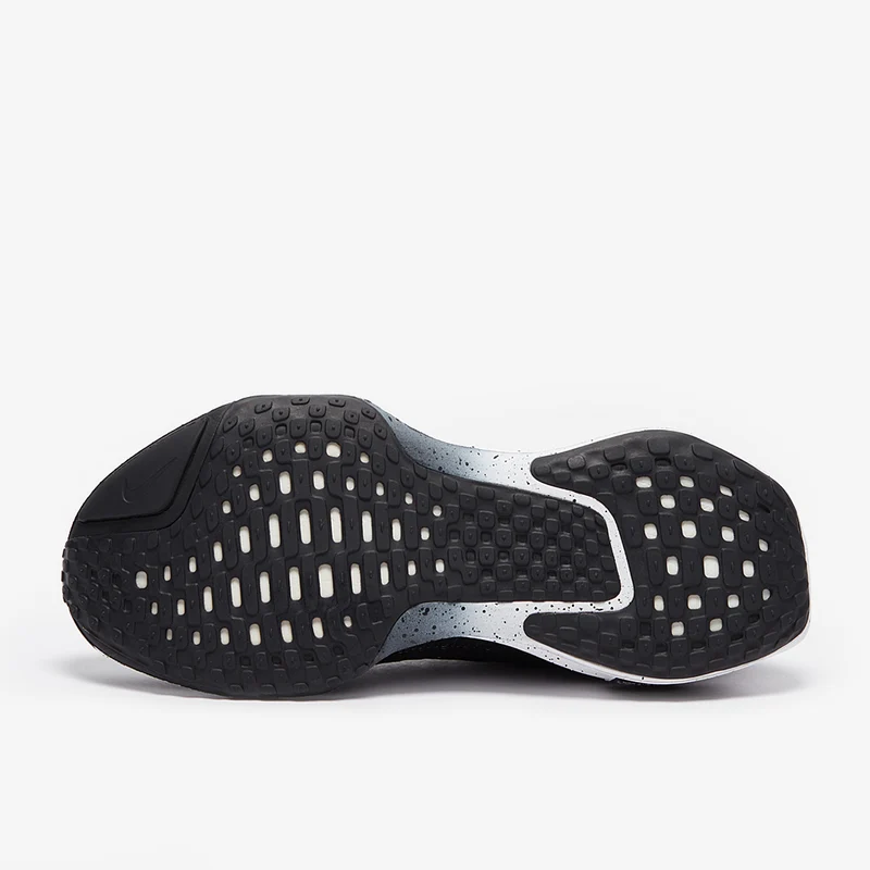 Nike Straßenlaufschuh (Herren) Invincible 3