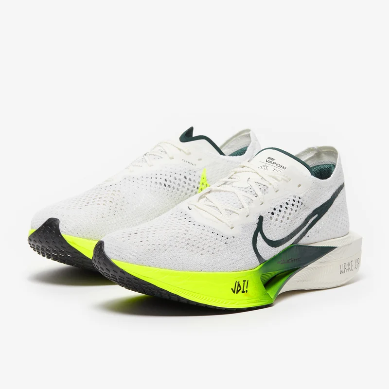Nike ZoomX Vaporfly Next Percent Flyknit 3