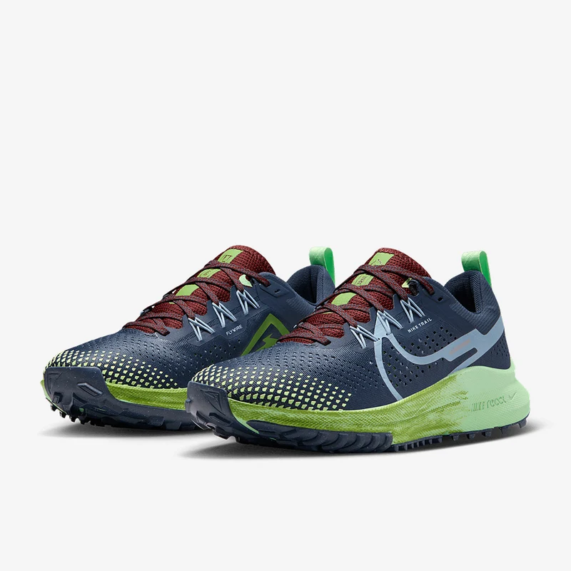 Nike Damen React Pegasus Trail 4