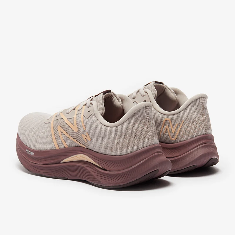 New Balance Damen FuelCell Propel v4