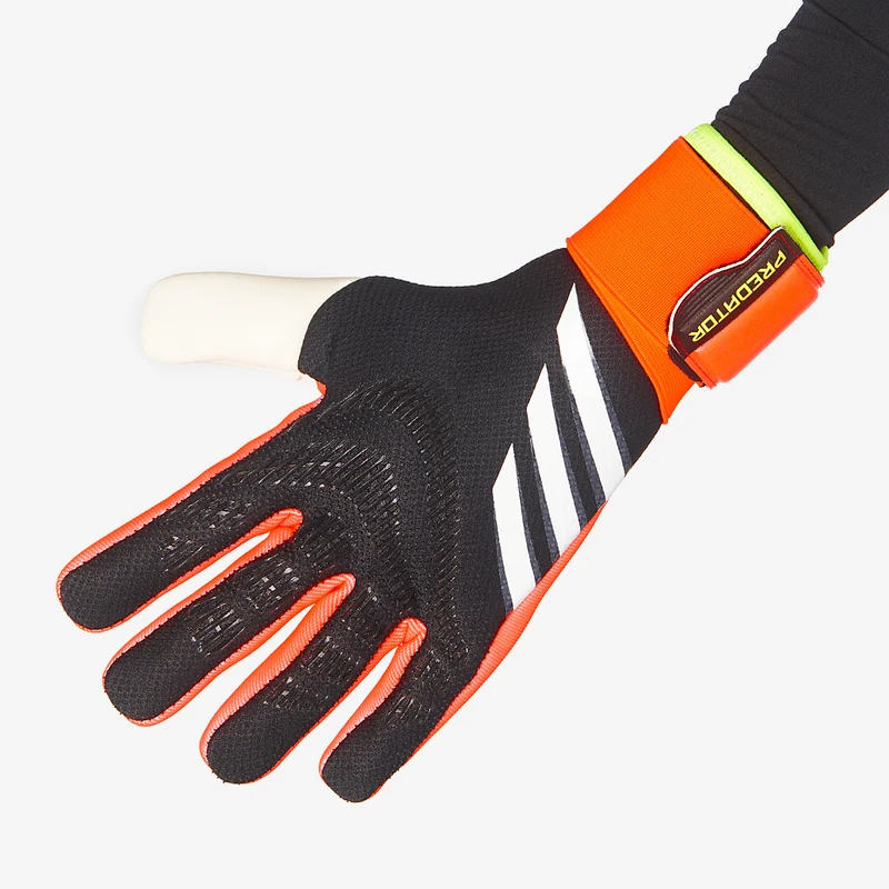 adidas Predator Competition