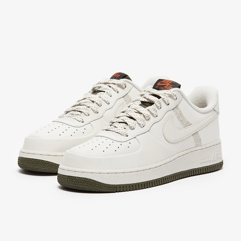 Nike Sportswear Air Force 1 '07 LV8