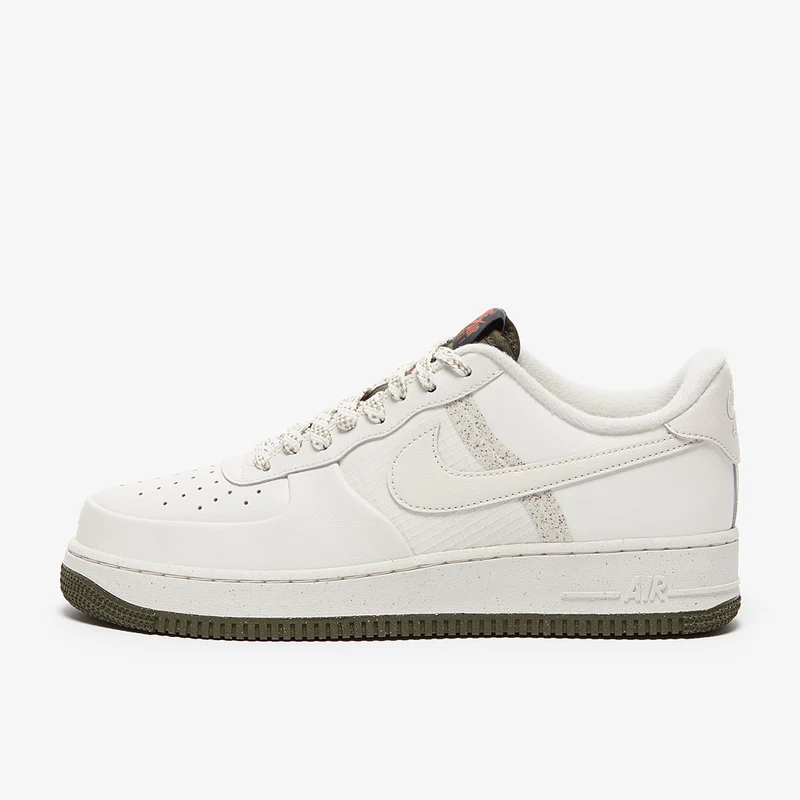 Nike Sportswear Air Force 1 '07 LV8