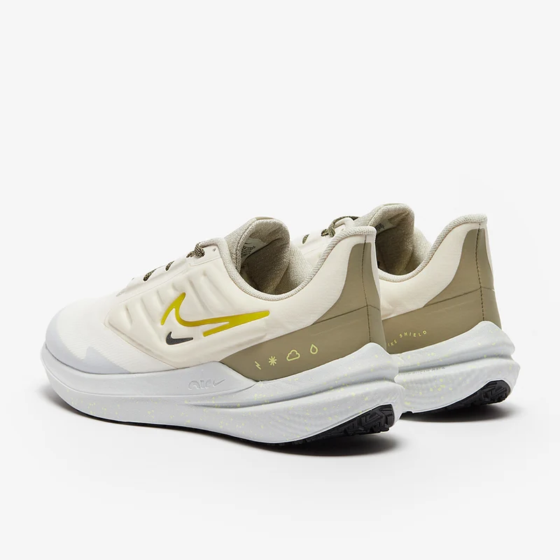 Nike Wetterfester Straßenlaufschuh für Damen Air Winflo 9 Sh