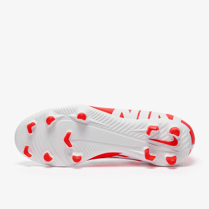 Nike Low Top Fußballschuh für verschiedene Böden für jüngere