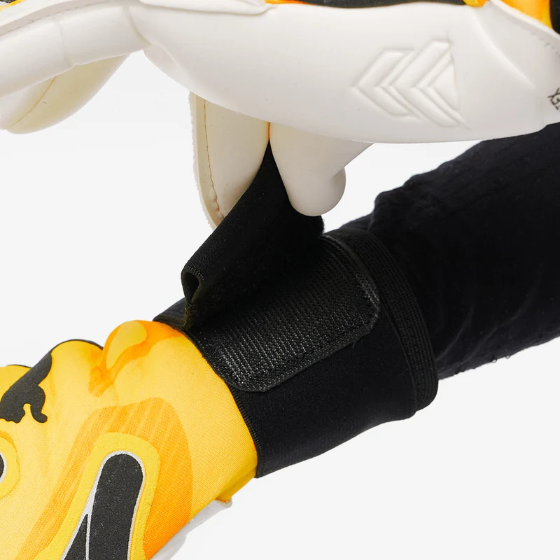 Puma Ultra Ultimate Hybrid
