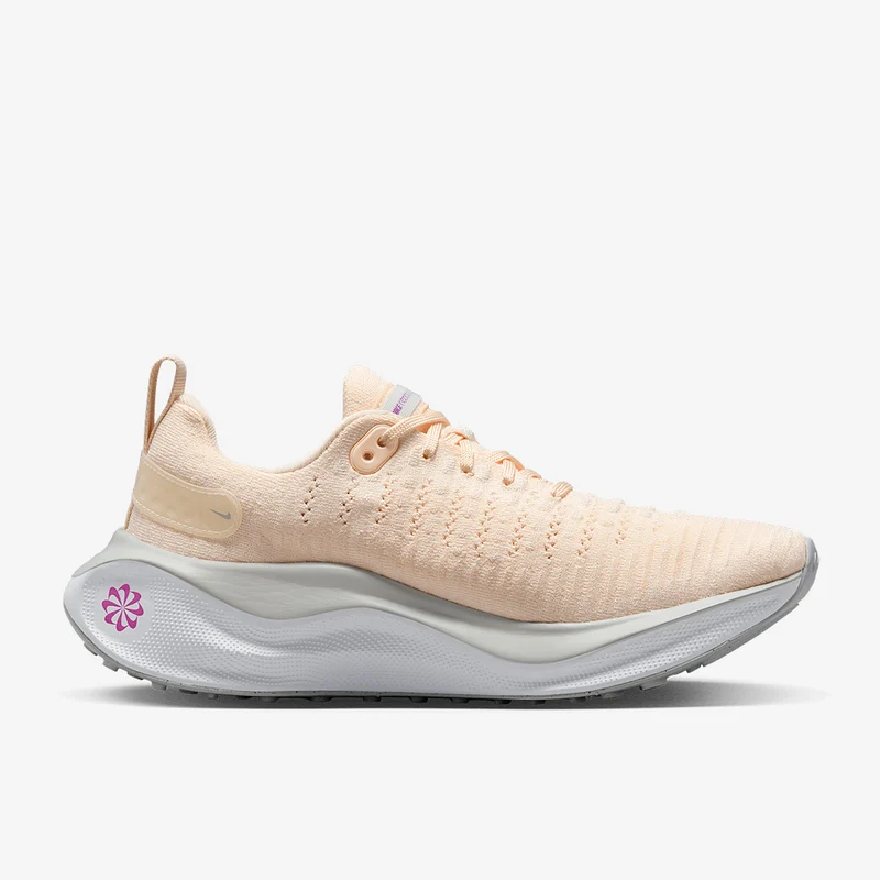 Nike Damen React Infinity Run Flyknit 4