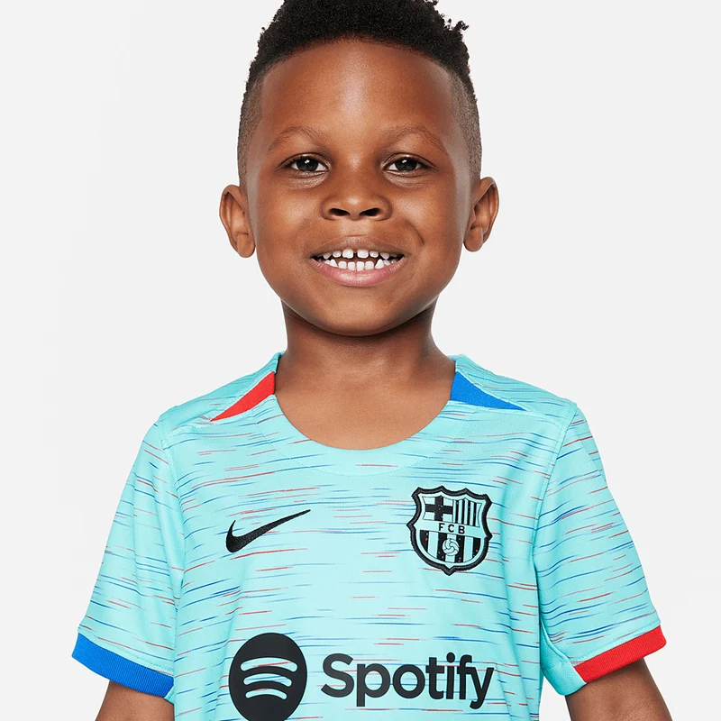 Nike Kleine Kinder FC Barcelona 23/24 Dri-Fit Ausweichset