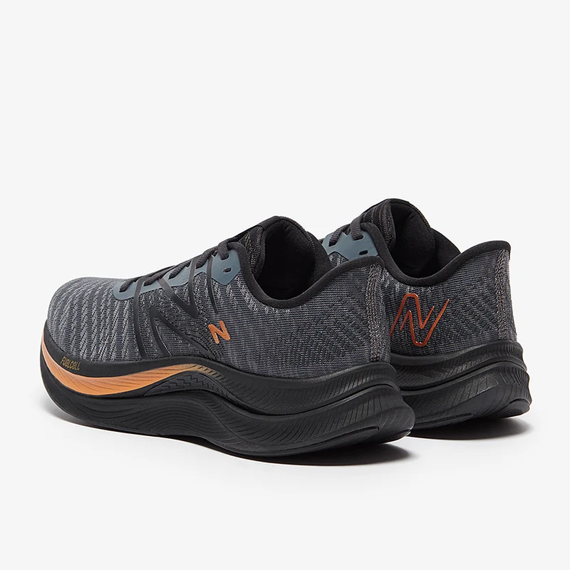 New Balance Damen FuelCell Propel v4