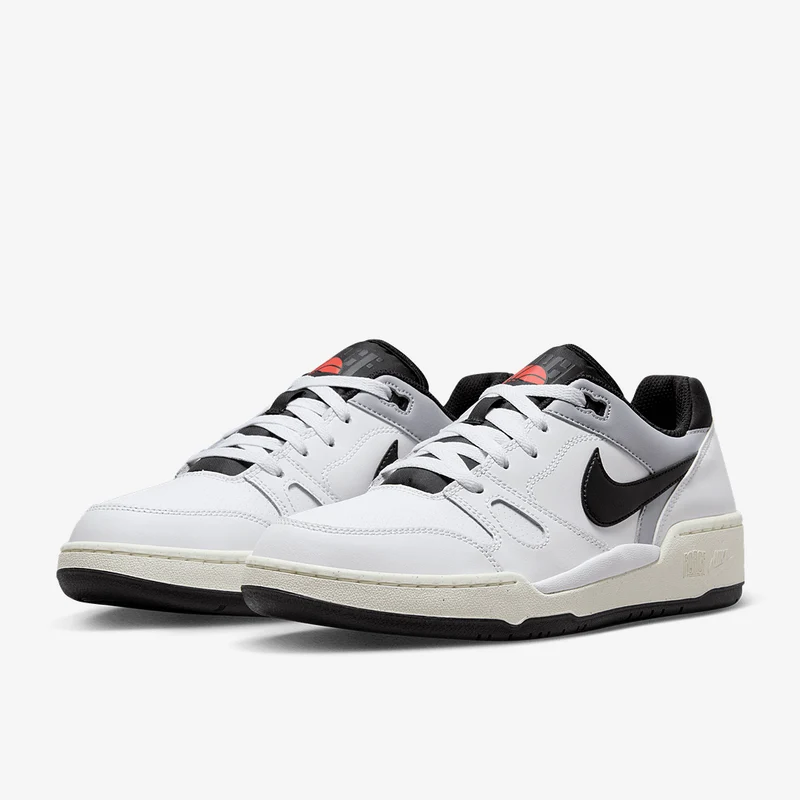 Nike Herrenschuh Full Force Low