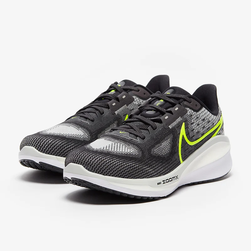 Nike Vomero 17