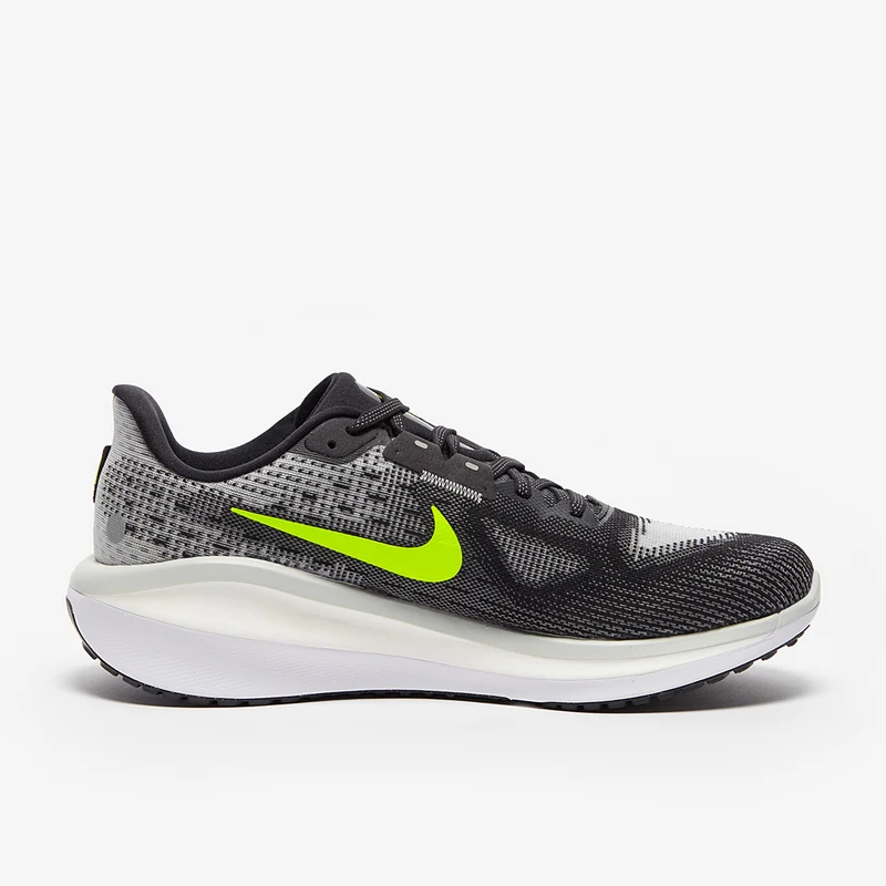 Nike Vomero 17
