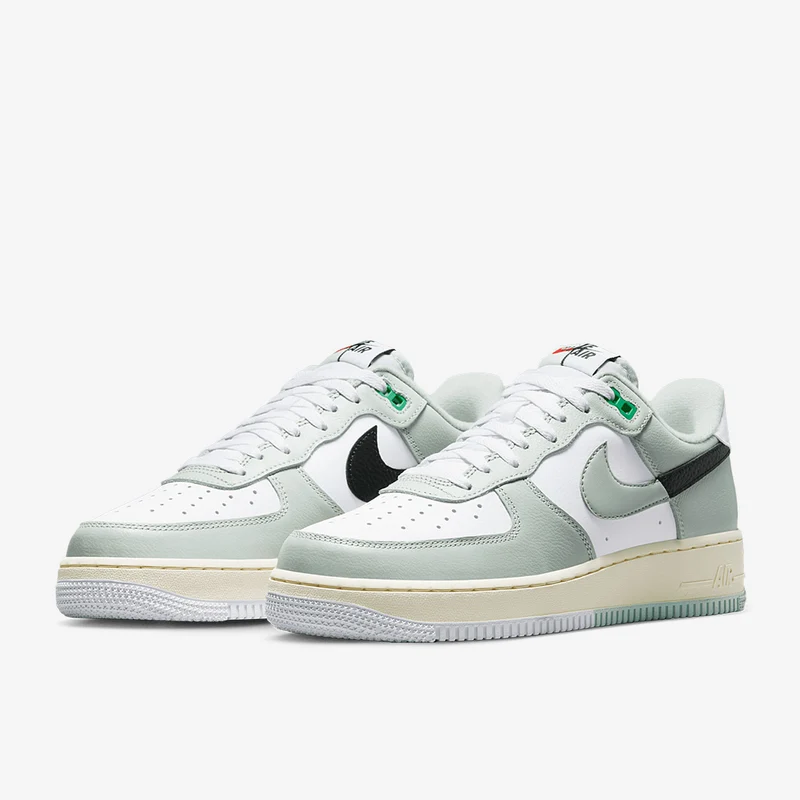 Nike Sportswear Air Force 1 '07 LV8