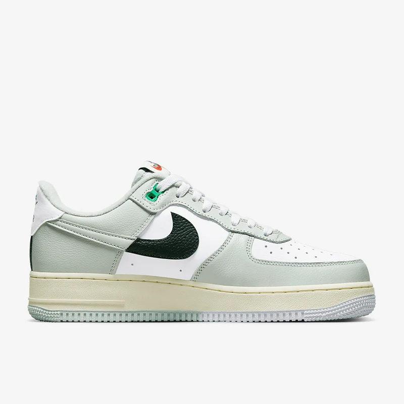 Nike Sportswear Air Force 1 '07 LV8