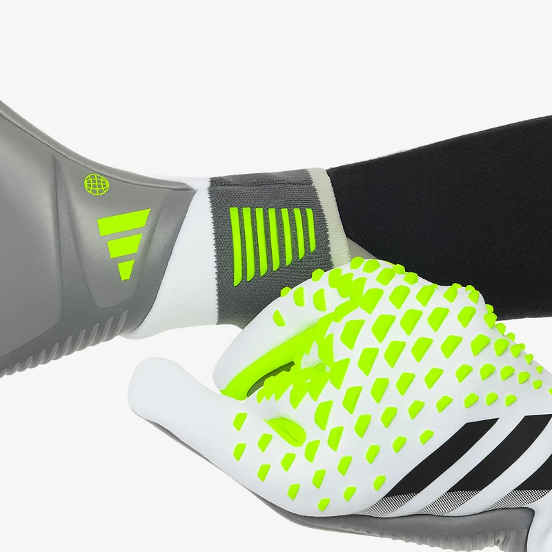 adidas Predator Pro