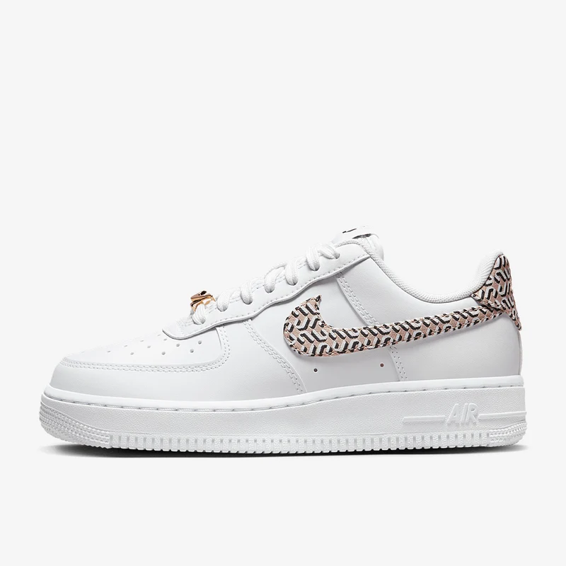 Nike Damenschuh Air Force 1 LX United
