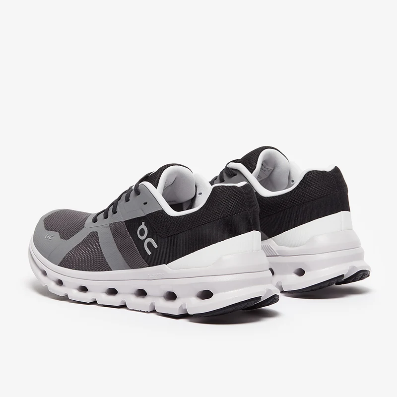 On Damen Cloudrunner