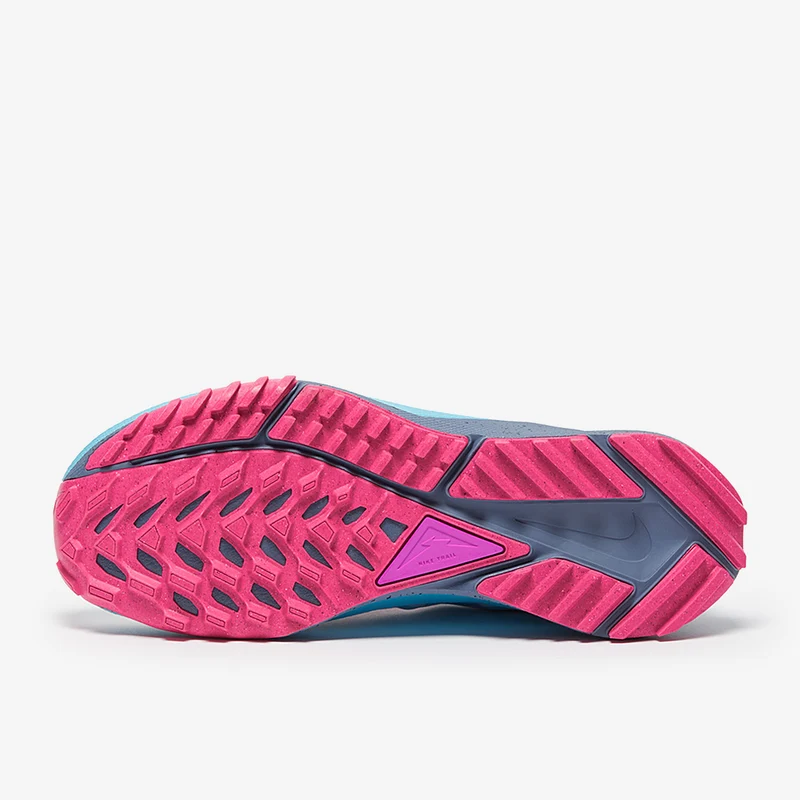 Nike Damen React Pegasus Trail 4 SE