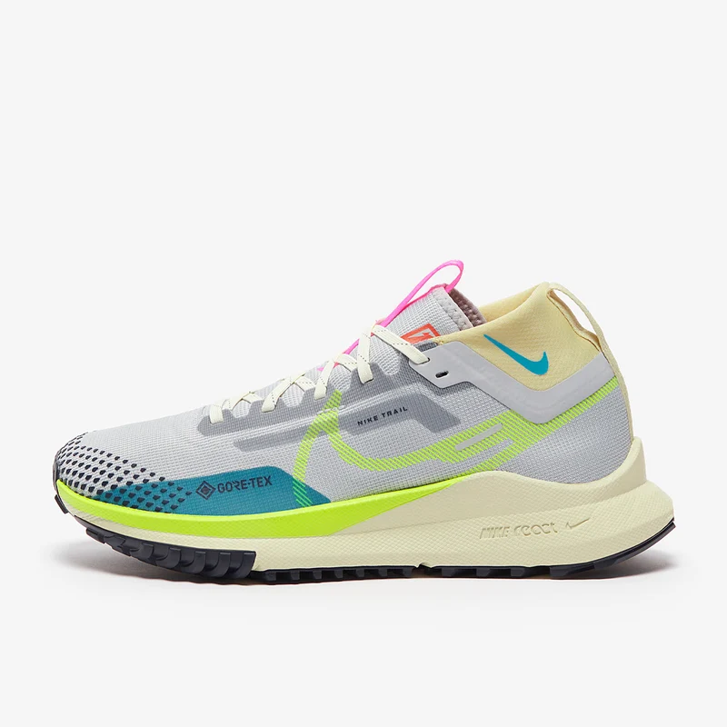 Nike Damen Pegasus Trail 4 Gore-Tex