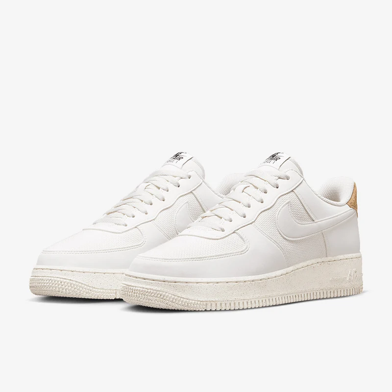 Nike Sportswear Air Force 1 '07 LV8