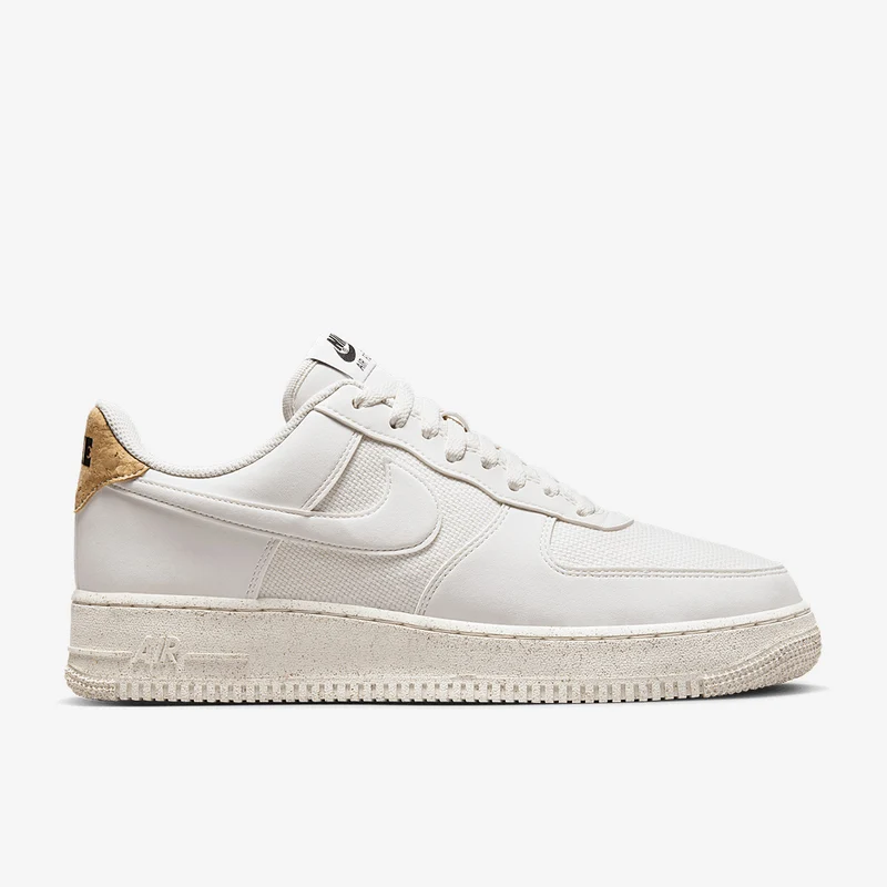 Nike Sportswear Air Force 1 '07 LV8