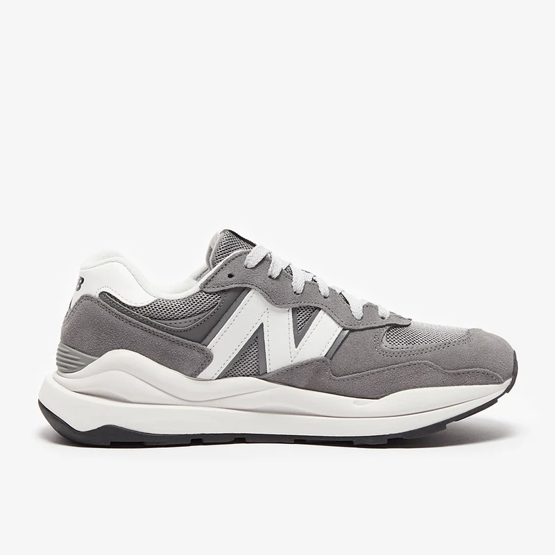 New Balance 5740