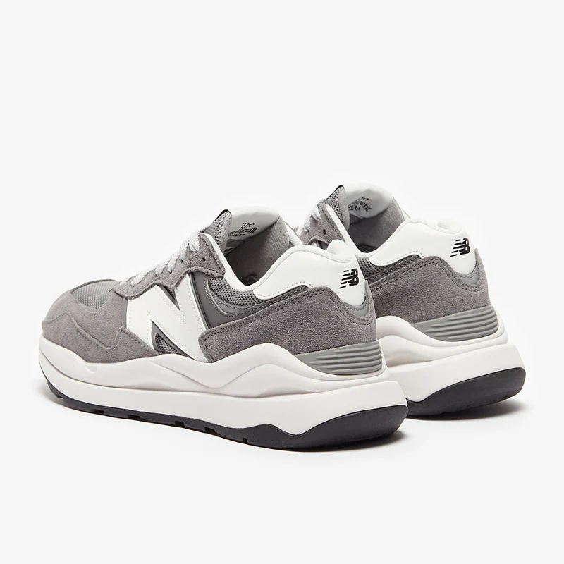 New Balance 5740