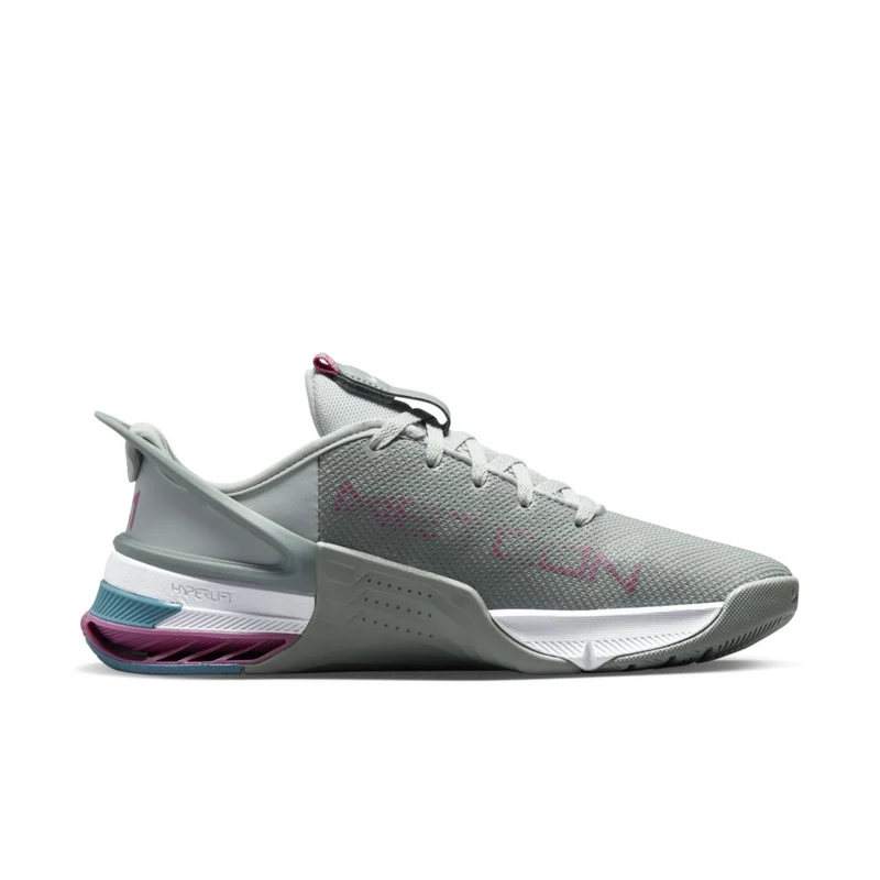 Nike Metcon 8 FlyEase